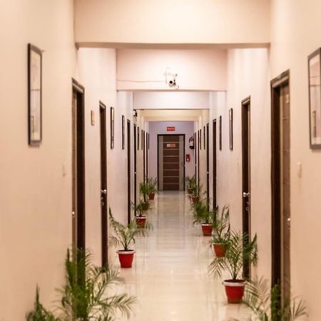 Maple Delite Hotel Lucknow Exterior photo