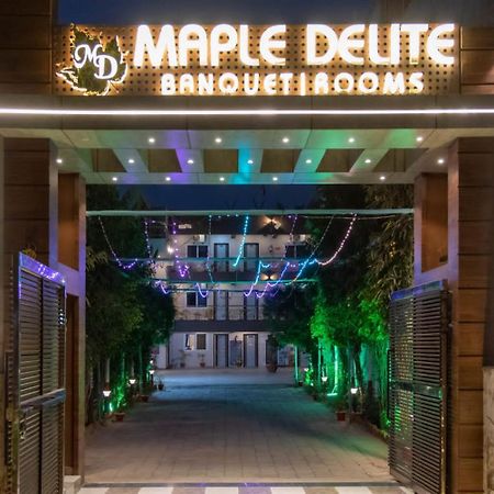 Maple Delite Hotel Lucknow Exterior photo