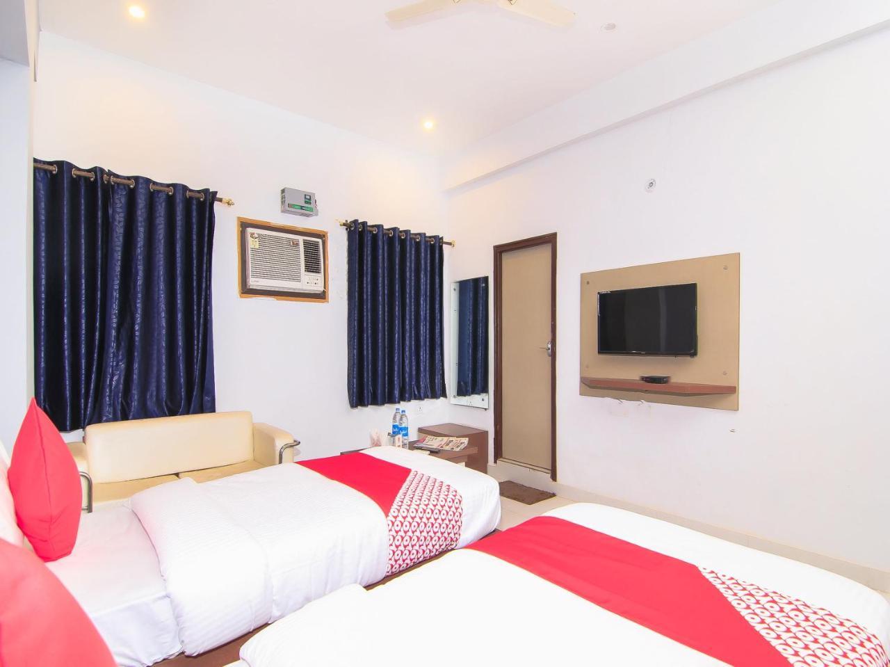 Maple Delite Hotel Lucknow Exterior photo